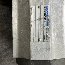 Load image into Gallery viewer, Rexroth Hyd. 1PF2G3-22B/38 Hyd. Pump R35P007577
