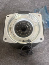 Load image into Gallery viewer, Ogura MA-N03D 12 volt DC Clutch
