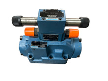 Load image into Gallery viewer, Rexroth 4WEH22L74/6EW110N-9TSK4 Directional Control Valve USED
