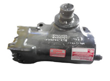 Load image into Gallery viewer, TRW MERITOR MASCOT XT0399270 REMAN STEERING GEAR
