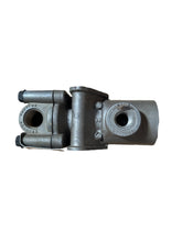 Load image into Gallery viewer, Haldex Midland KN34060 Two-Line Tractor Protection Valve
