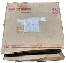 Load image into Gallery viewer, Detroit Diesel 5147711 Fan Blades

