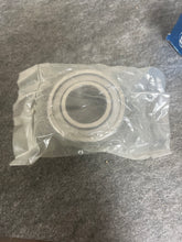 Load image into Gallery viewer, Fafnir PMW206PP C4 FS57658F Bearing, Aircraft 8C7714-34
