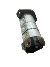 Load image into Gallery viewer, Bobcat 7001908 Hydraulic Gear Pump NOS
