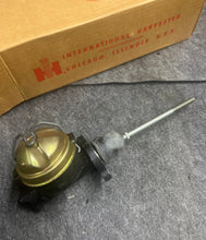 Load image into Gallery viewer, 878977R92 Navistar International Master Cylinder 2520-00-924-0737
