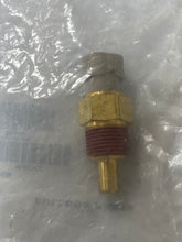 Load image into Gallery viewer, Mack 20705959 Air Sensor OEM
