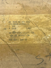 Load image into Gallery viewer, Pettibone 63784 Hydraulic Cylinder 3930-00-107-0046
