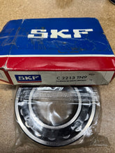 Load image into Gallery viewer, SKF C2213TN9 Spherical Roller Bearing 65x120x31mm
