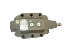 Load image into Gallery viewer, VICKERS F3-RCG-10-BP2-30 PRESSURE CONTROL VALVE
