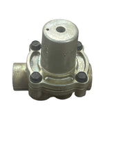 Load image into Gallery viewer, Navistar 356596C91 pressure protection valve Wabco 9348990080
