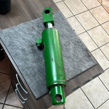 Load image into Gallery viewer, John Deere AH176352 Used Hydraulic Cylinder
