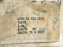 Load image into Gallery viewer, Pratt &amp; Whitney CID50013-501 Valve, 4820-01-013-1475 0300,Figure,S,2,RS18
