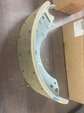 Load image into Gallery viewer, Bendix 316891 Brake Shoe 2530-00-425-2807 Huber 100092
