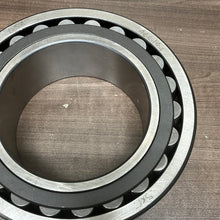 Load image into Gallery viewer, SKF 466144 Bearing
