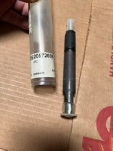 Load image into Gallery viewer, Volvo VOE20572608 Fuel Injector
