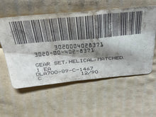 Load image into Gallery viewer, USATAC 10876094 Gear Set, Helical, Matched 3020-00-402-8371
