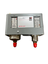 Load image into Gallery viewer, Johnson Controls P170LB-6C Micro-Set Dual Pressure Control
