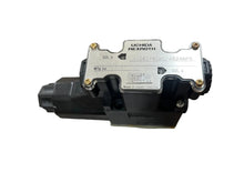 Load image into Gallery viewer, UCHIDA REXROTH 4WE6C-60M0/AG24NPS-934-0 Directional Valve
