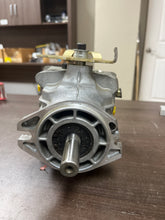 Load image into Gallery viewer, Hydro-Gear PR-2HCC-GV1X-XXXX Pump - Comes as shown
