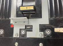 Load image into Gallery viewer, General Electric 800AMP Molded Case Circuit Breaker 3 Pole USED
