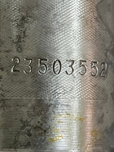 Load image into Gallery viewer, Detroit Diesel R23503666 Camshaft 6V71, 6V92 Reman 23503552
