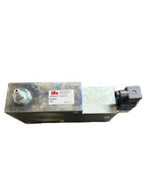 Load image into Gallery viewer, Integrated Hydraulics 2FPHX11118-01E Hydraulic Valve
