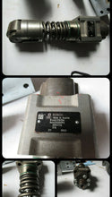 Load image into Gallery viewer, BOSCH 332X1069 Locomotive Fuel Injector

