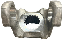 Load image into Gallery viewer, AM General 5571078 Yoke, Universal Joint
