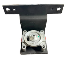 Load image into Gallery viewer, Cummins 256535 Filter Head
