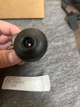 Load image into Gallery viewer, Bendix 2230700 Wheel Cylinder 2530-01-183-2718
