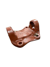 Load image into Gallery viewer, Spicer 4-2-679 End Yoke, 1550 Series
