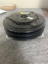 Load image into Gallery viewer, Ogura MAE-6AR-607 Air Conditioning, Clutch Assy.
