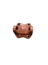 Load image into Gallery viewer, Spicer 4-2-679 End Yoke, 1550 Series
