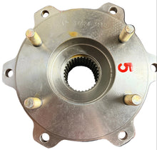 Load image into Gallery viewer, Hino 37304-2810 Flange, U-Joint
