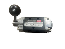Load image into Gallery viewer, ARO 5831010002 Pneumatic Valve 5831 0100 02
