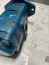 Load image into Gallery viewer, Rotor Tech GS1110.10EP Hydarulic Pump USED
