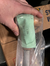 Load image into Gallery viewer, Powell Valves 7K0174 OXYGEN SERVICE GLOBE VALVE 1" WOG600
