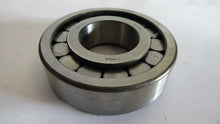 Load image into Gallery viewer, Meritor Rockwell 1228B1042 Roller Bearing
