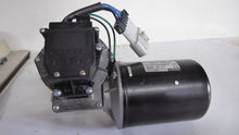 Load image into Gallery viewer, CNH 84398515 12-Volt Wiper Motor
