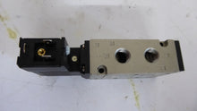 Load image into Gallery viewer, SMC NVFS3120-5DZ-02F Pneumatic solenoid Valve
