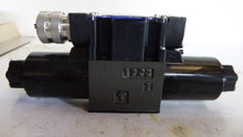 Load image into Gallery viewer, Atlas Copco 51863025 Directional Valve
