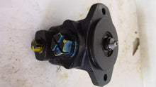 Load image into Gallery viewer, Vickers V10 1J2J 0A20 024 LH Hydraulic Pump
