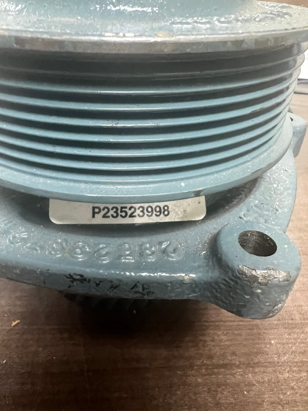 DETROIT DIESEL 23523998 Accessory Drive series 60 (Chip in Pulley)