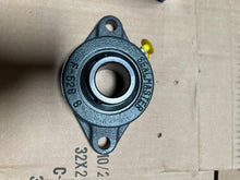 Load image into Gallery viewer, Sealmaster SFT-21 2-Bolt Flange Bearing 1-5/16&quot;
