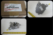 Load image into Gallery viewer, Toyota 29300-0P040 Vacuum Pump
