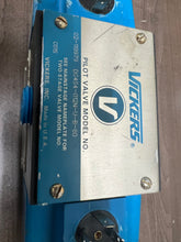 Load image into Gallery viewer, VICKERS DG4S4-012N-U-B-60 PILOT VALVE 02-119979
