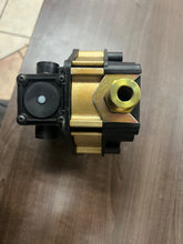 Load image into Gallery viewer, Haldex N4304AC Valve, Relay, Air Brake
