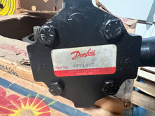 Load image into Gallery viewer, Danfoss Hyd. 49914-7 Hyd. Pump
