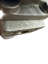 Load image into Gallery viewer, Parker Commercial 303-8022-000 Hydraulic Motor
