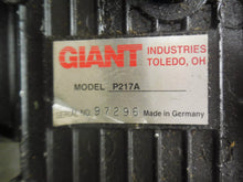 Load image into Gallery viewer, GIANT P217A displacement pump 87023500 NOS
